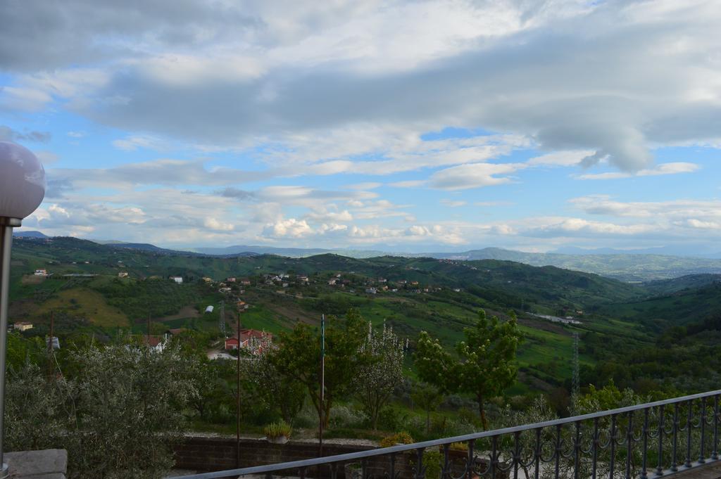 Villa Tre Colli Agri B&B Ariano Irpino Exterior foto