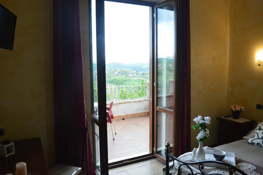Villa Tre Colli Agri B&B Ariano Irpino Exterior foto