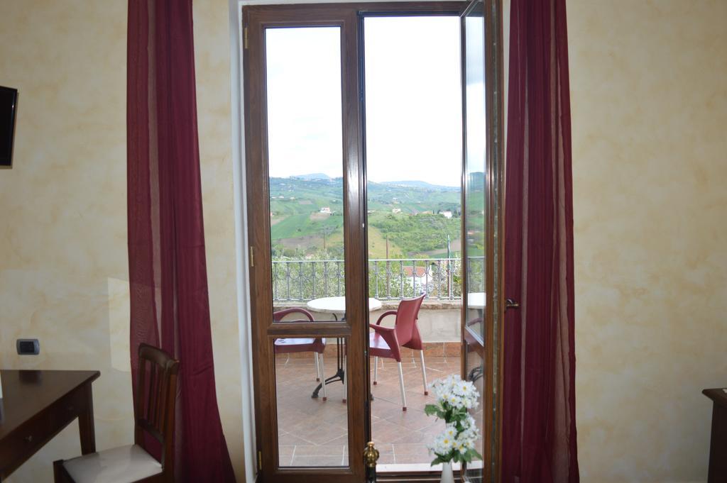 Villa Tre Colli Agri B&B Ariano Irpino Exterior foto