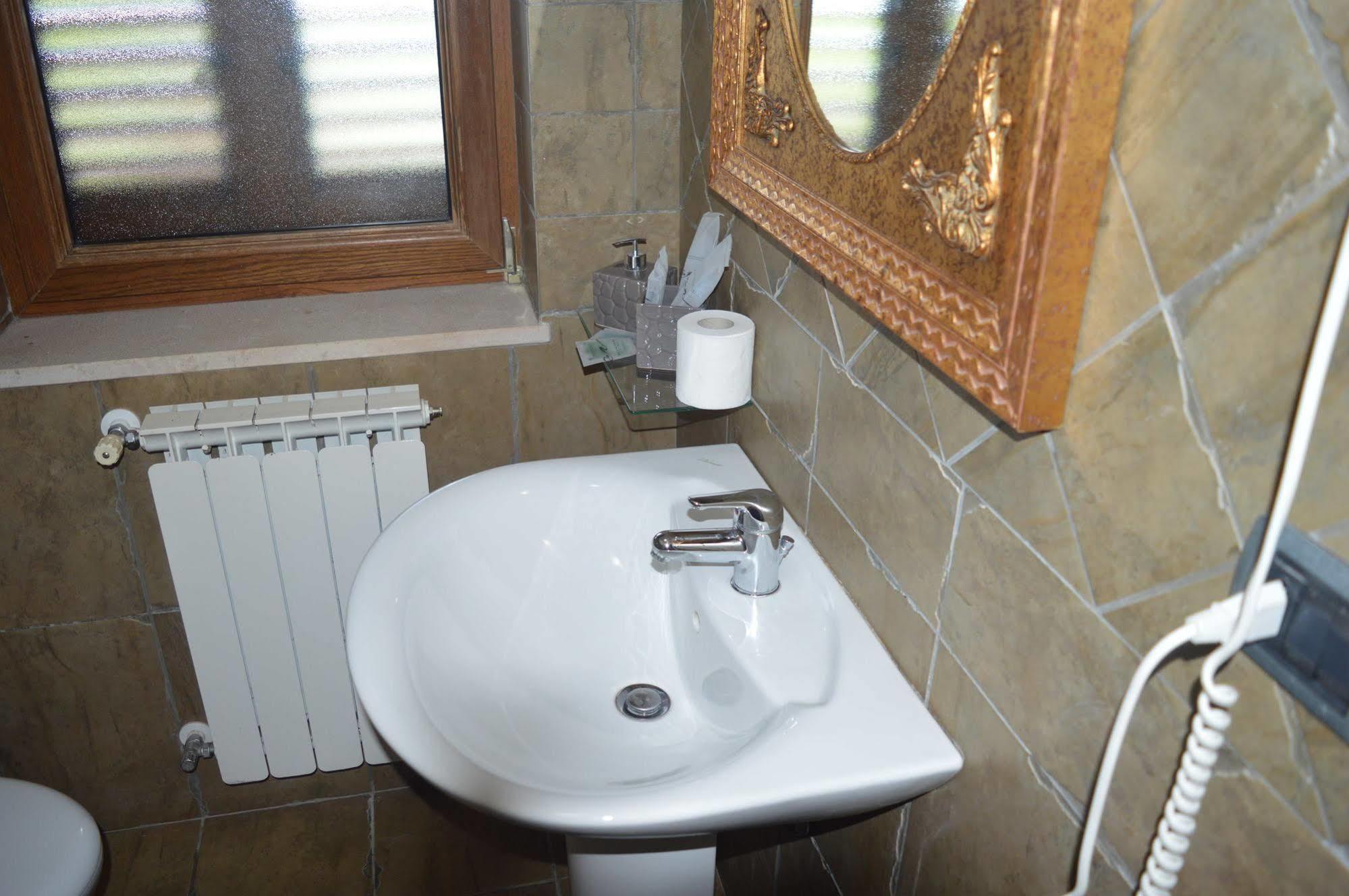 Villa Tre Colli Agri B&B Ariano Irpino Exterior foto